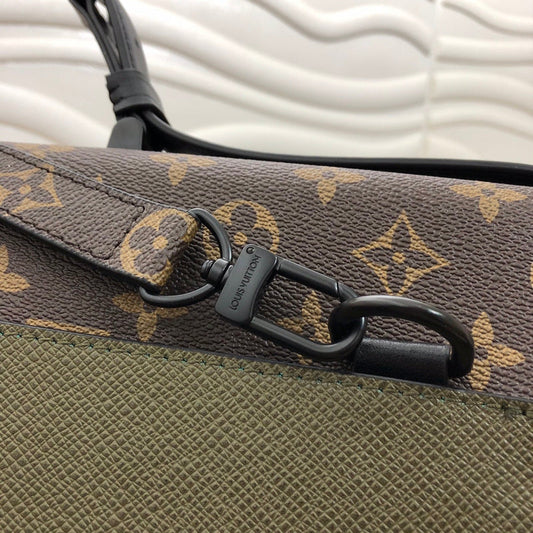 Alice Bags- Louis Vuittons - 16278