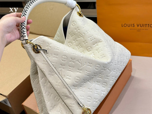 Alice bags - Louis Vuittons - 15009