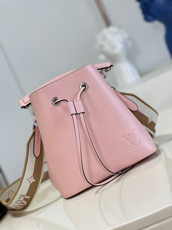 Alice Bags- Louis Vuittons - 16462