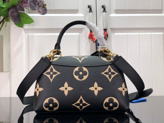 Alice Bags- Louis Vuittons - 16727