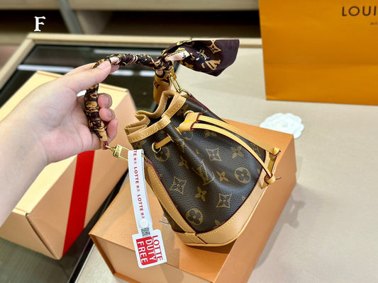 Alice bags - Louis Vuittons - 15017