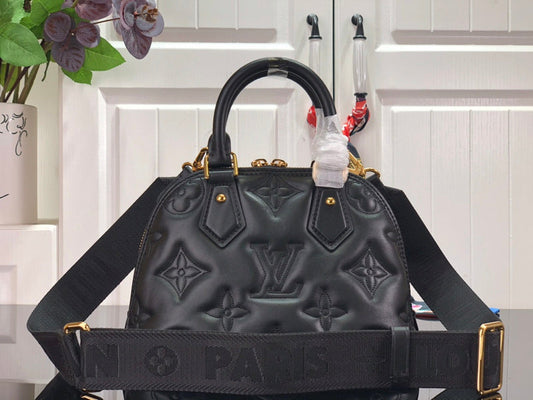 Alice Bags- Louis Vuittons - 16731