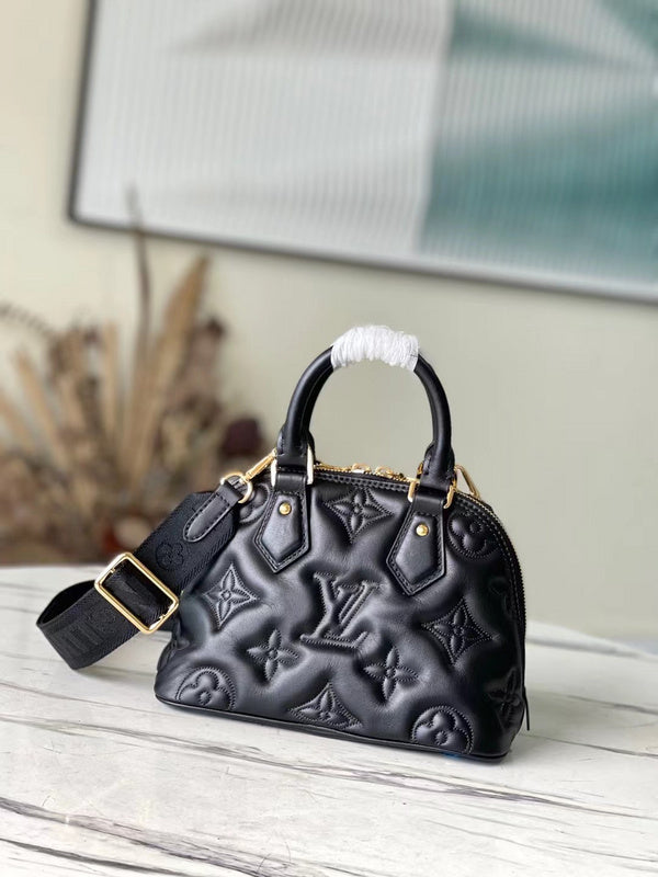 Alice Bags- Louis Vuittons - 16618