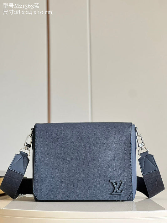 Alice Bags- Louis Vuittons - 16128