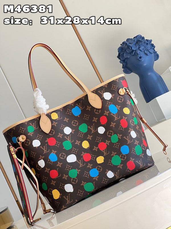Alice Bags- Louis Vuittons - 15978