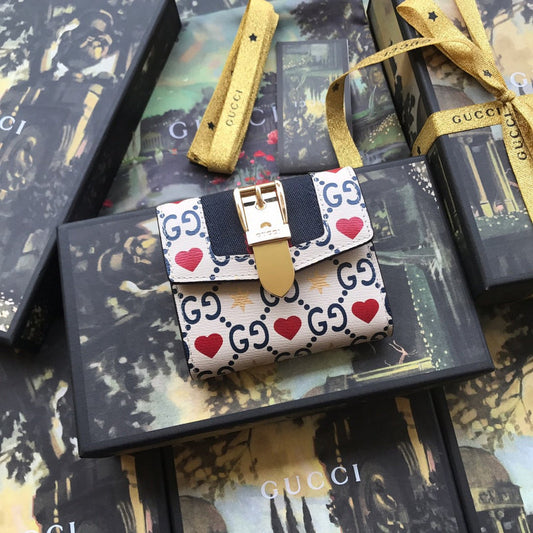 Gucci Luxury Bags 887