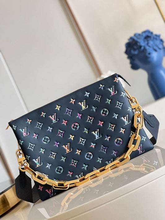 Alice Bags- Louis Vuittons - 16255