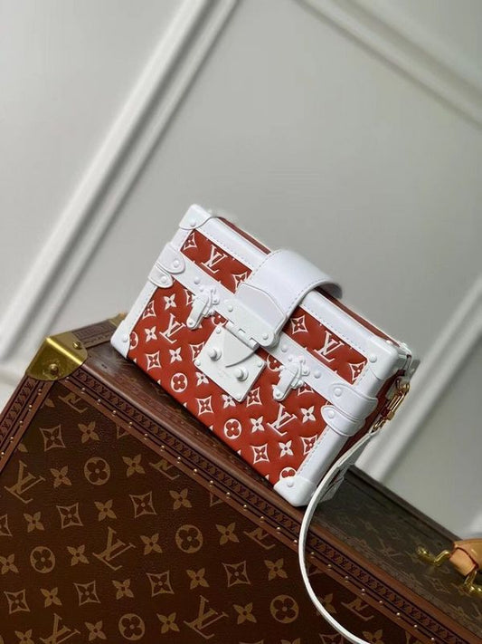 Alice Bags- Louis Vuittons - 16318