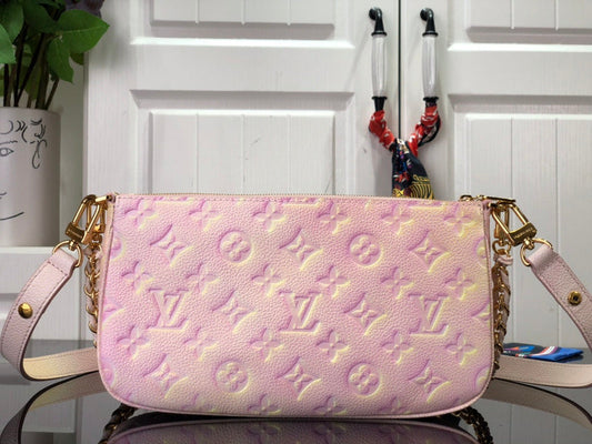 Alice Bags- Louis Vuittons - 16510