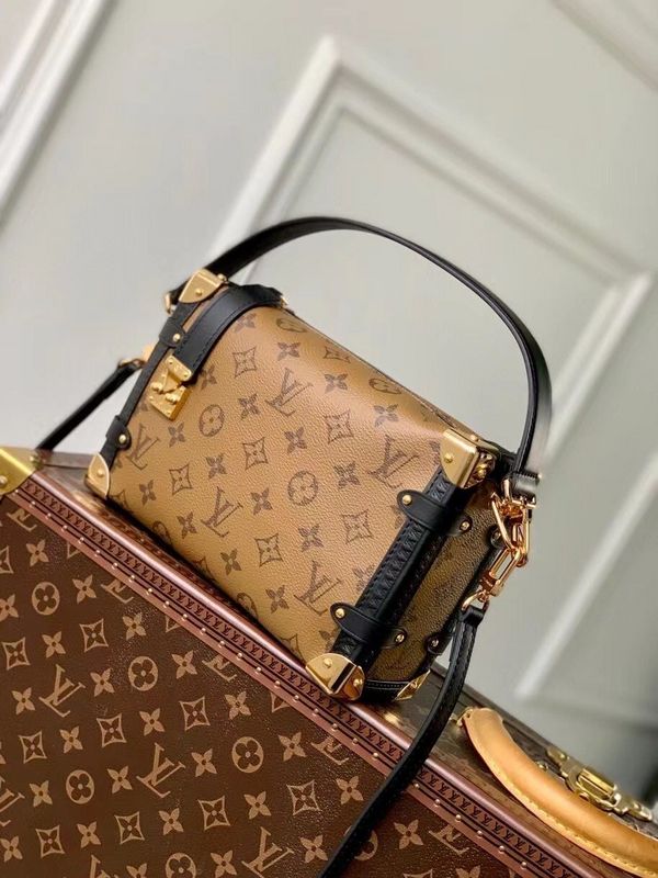 Alice Bags- Louis Vuittons - 15967