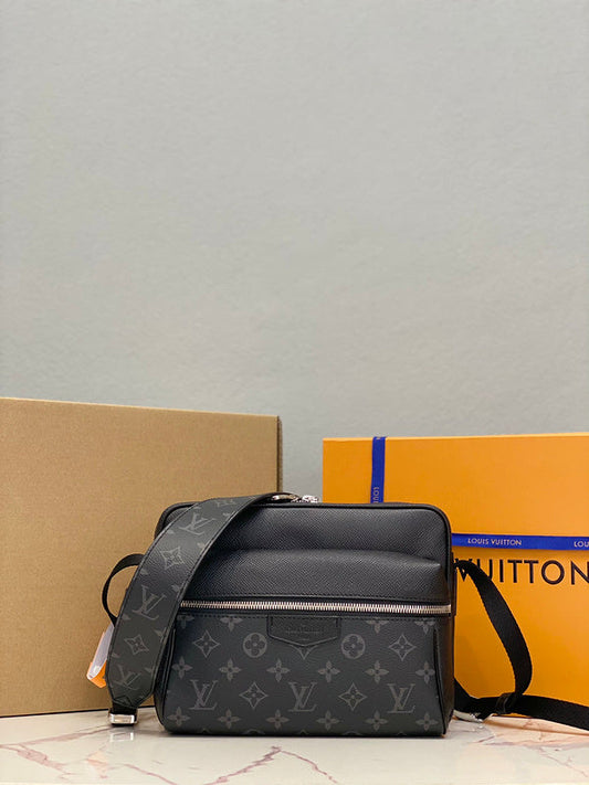 Alice Bags- Louis Vuittons - 16243