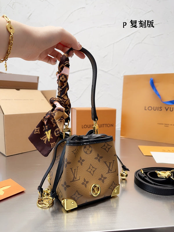 Alice bags - Louis Vuittons - 14944