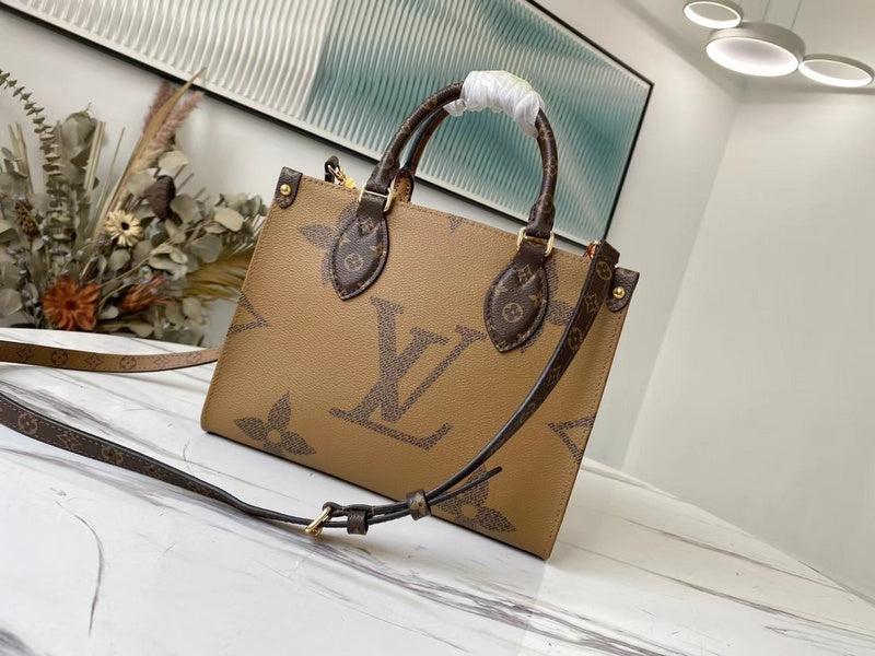 Alice Bags- Louis Vuittons - 16567