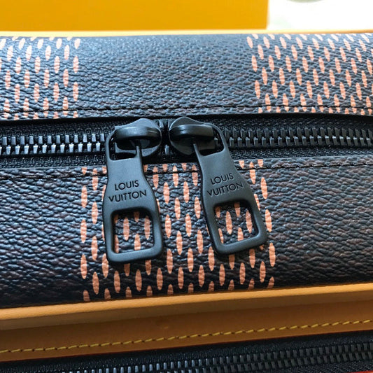 Alice Bags- Louis Vuittons - 16279