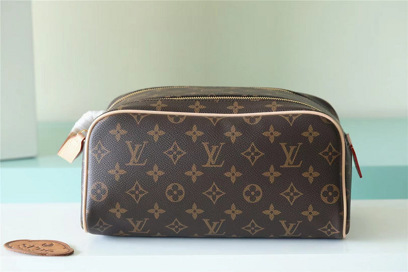Alice bags - Louis Vuittons - 10658