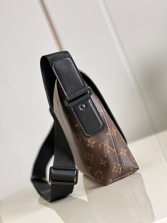Alice Bags- Louis Vuittons - 16226