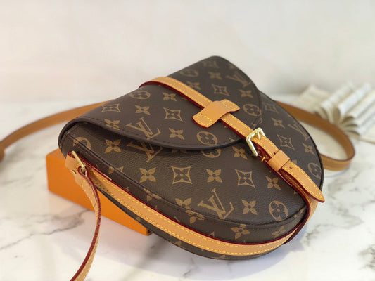 Alice Bags- Louis Vuittons - 16016