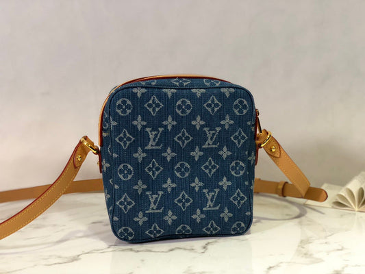Alice Bags- Louis Vuittons - 16067