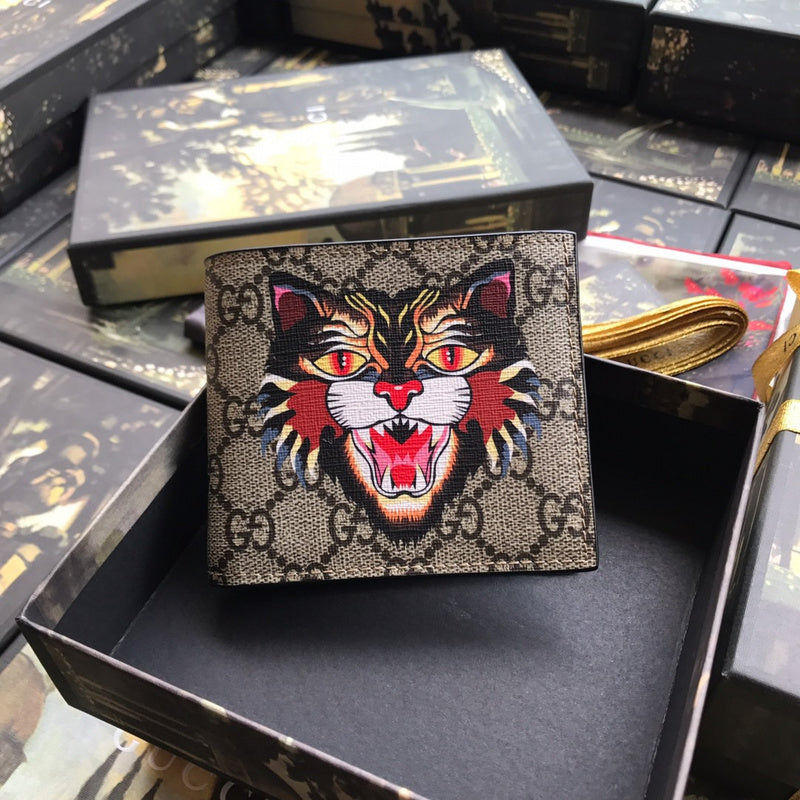 Gucci Luxury Bags 921