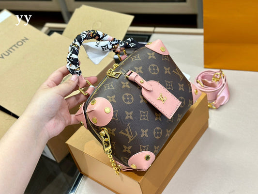 Alice bags - Louis Vuittons - 14995