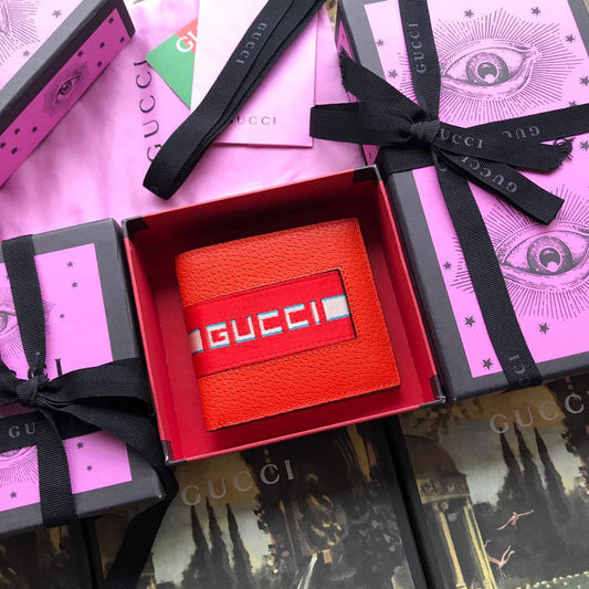 Gucci Luxury Bags 949