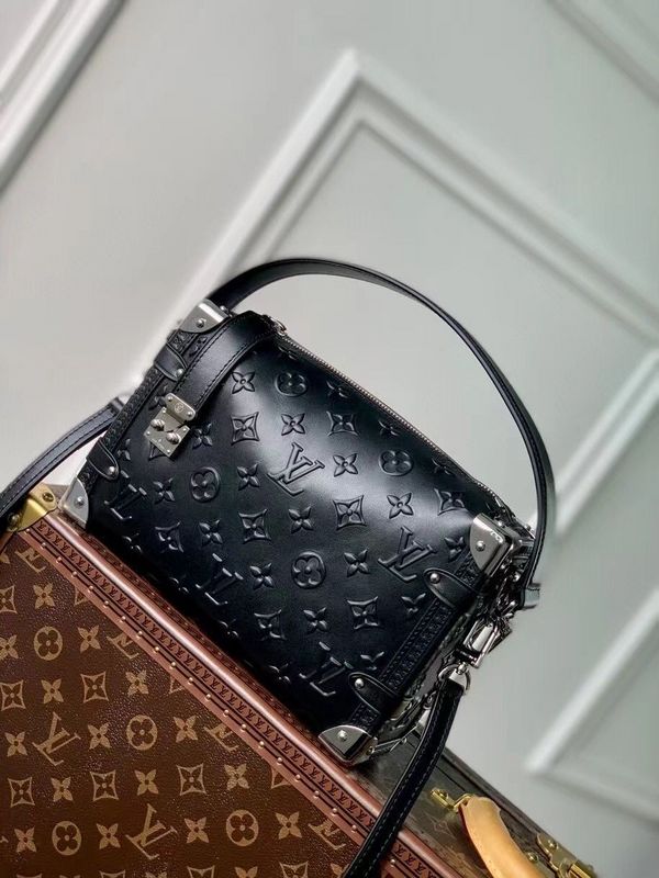 Alice Bags- Louis Vuittons - 15958