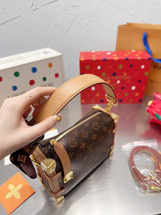 Alice bags - Louis Vuittons - 14953