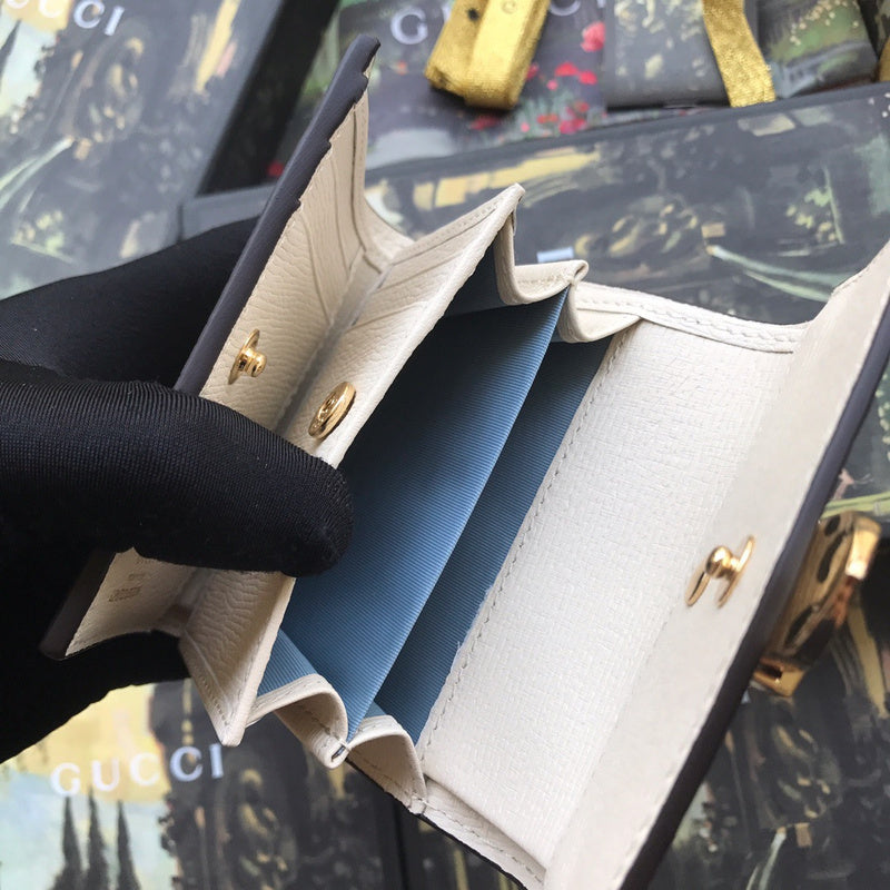 Gucci Luxury Bags 887