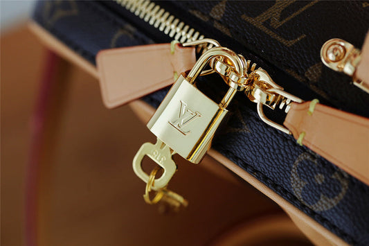 Alice bags - Louis Vuittons - 7882