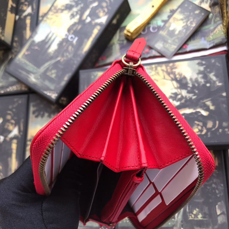 Gucci Luxury Bags 939