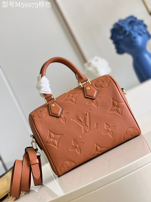 Alice Bags- Louis Vuittons - 16307