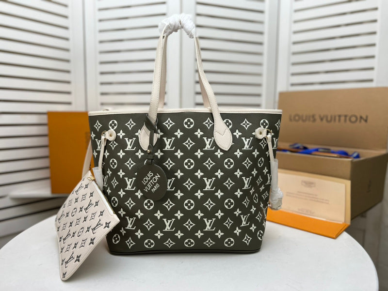 Alice Bags- Louis Vuittons - 16574
