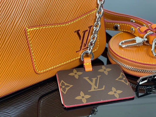 Alice Bags- Louis Vuittons - 15851