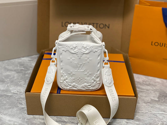 Alice bags - Louis Vuittons - 15479