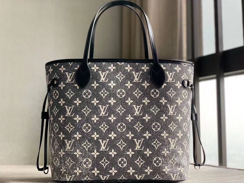 Alice Bags- Louis Vuittons - 16021