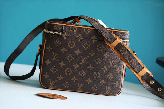 Alice bags - Louis Vuittons - 10443