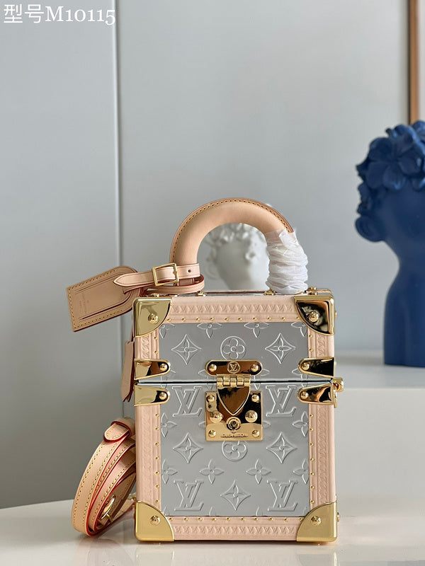 Alice Bags- Louis Vuittons - 16538