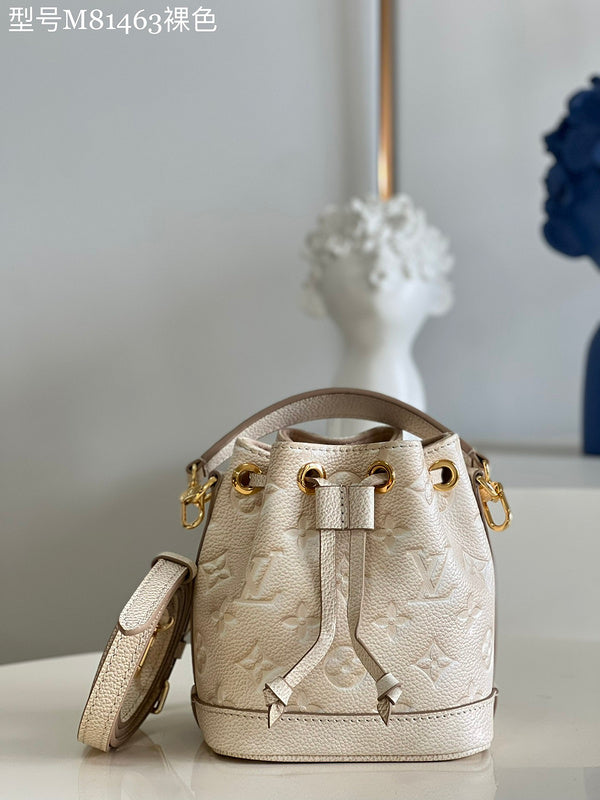 Alice Bags- Louis Vuittons - 16467