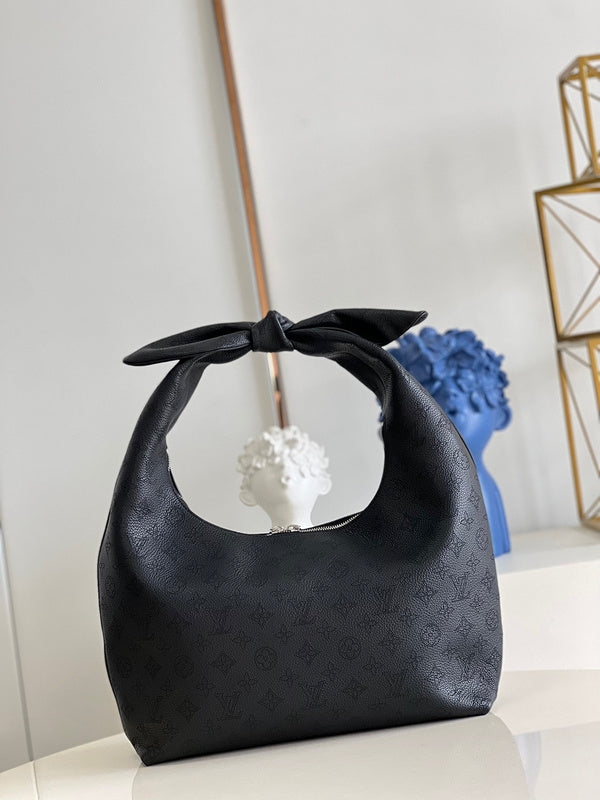 Alice Bags- Louis Vuittons - 16362