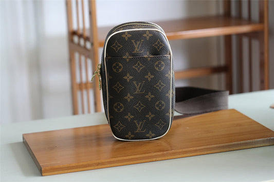Alice bags - Louis Vuittons - 10956