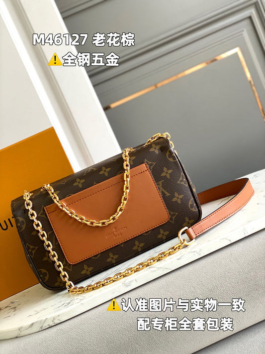 Alice Bags- Louis Vuittons - 15952