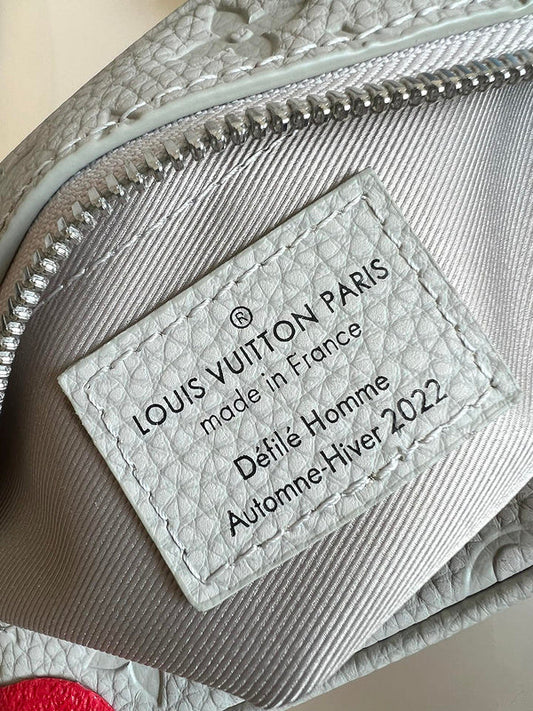 Alice Bags- Louis Vuittons - 16254