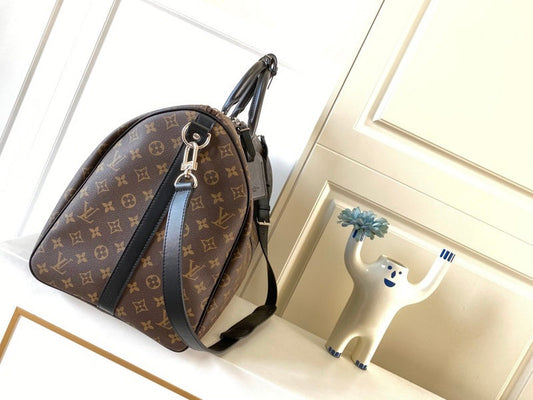 Alice Bags- Louis Vuittons - 16607