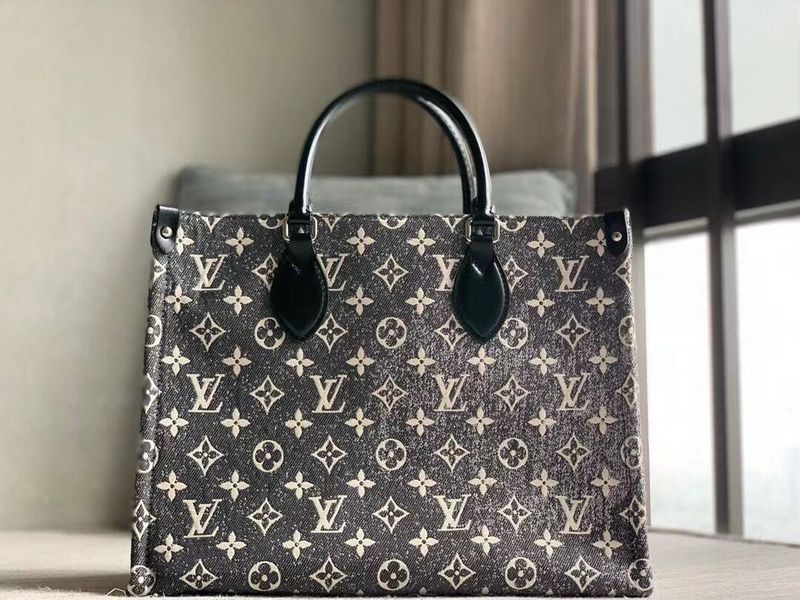 Alice Bags- Louis Vuittons - 16022