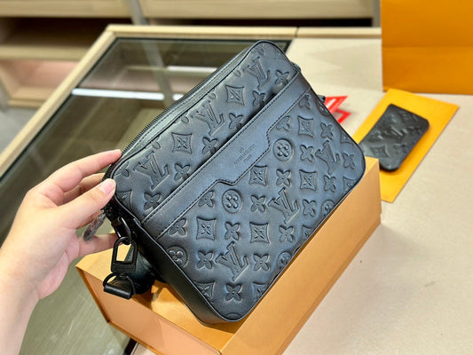 Alice bags - Louis Vuittons - 14920