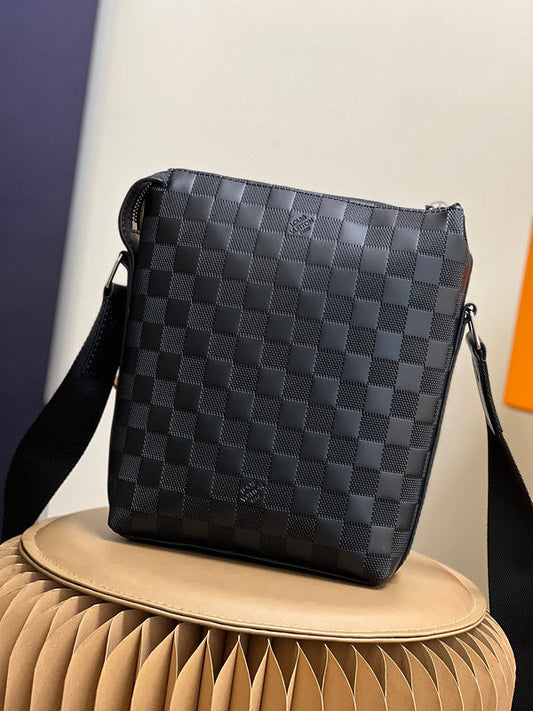 Alice Bags- Louis Vuittons - 16141