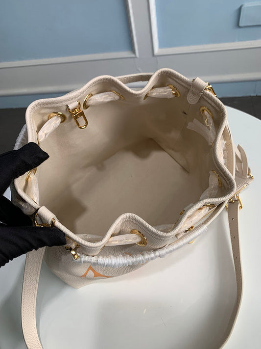 Alice bags - Louis Vuittons - 15173
