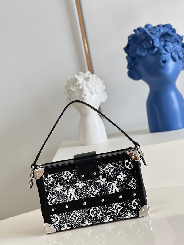 Alice Bags- Louis Vuittons - 16486