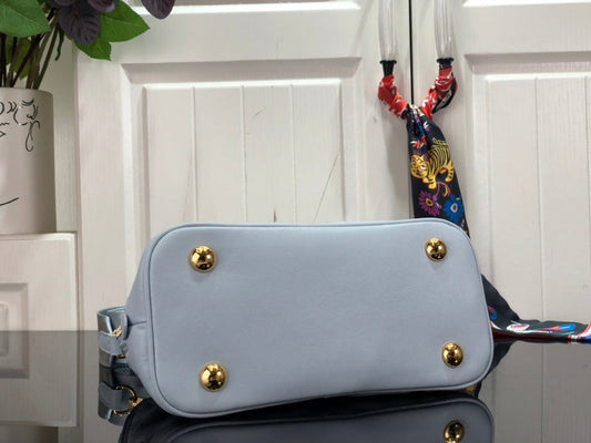 Alice Bags- Louis Vuittons - 16732