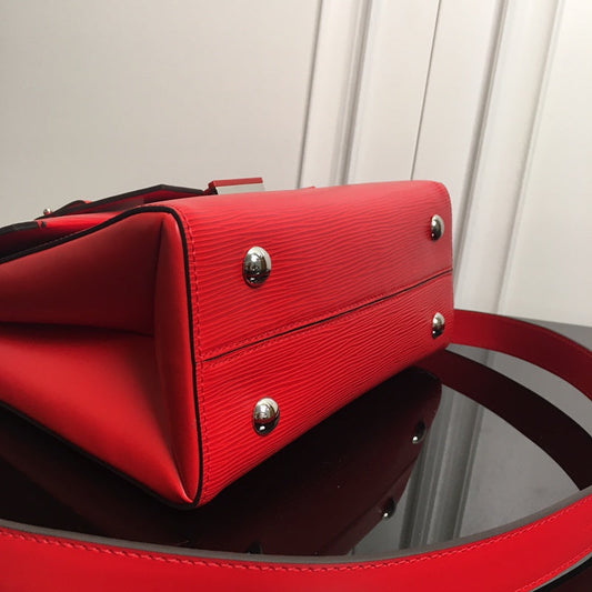 Alice Bags- Louis Vuittons - 15858